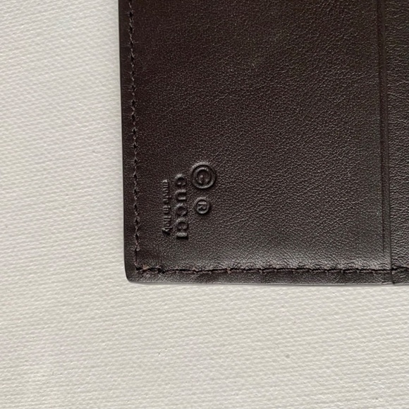 GUCCI Microguccissima Bi-Fold Wallet Dark Brown - Picture 5 of 16